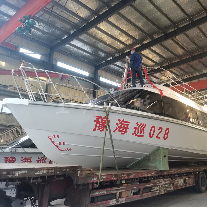 廠家供應(yīng)玻璃鋼客船，巡邏艇，交通艇，公務(wù)接待艇，觀光艇，游艇